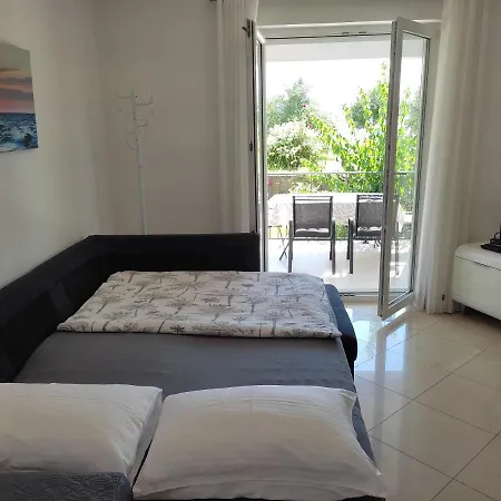 Grey House Apartman