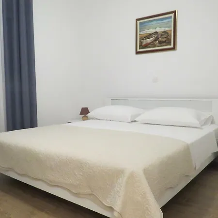Apartman Grey House